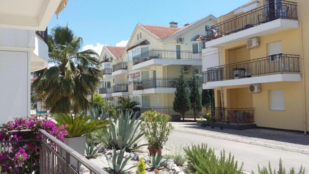 Apartment Djenovici, Norwegian Village S14 Herceg Novi Exterior foto